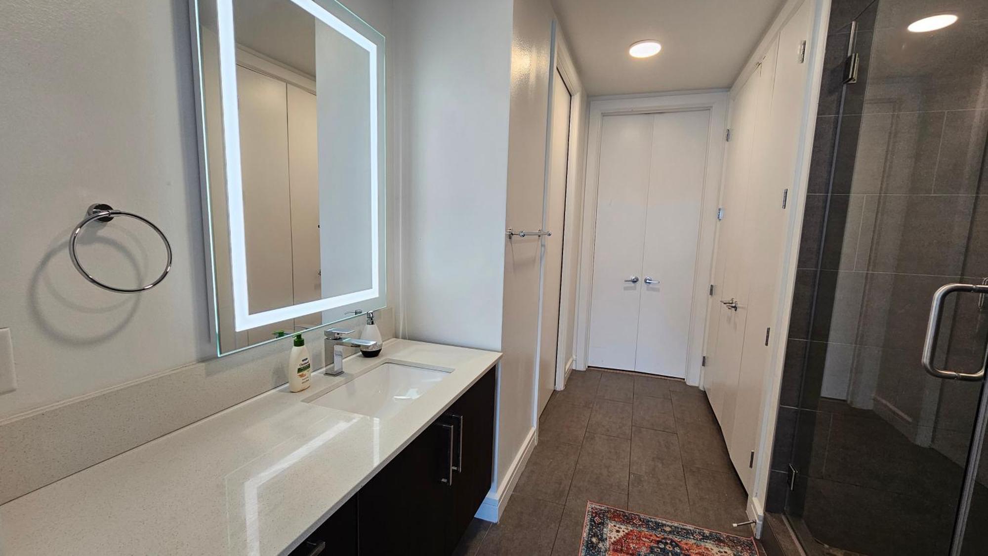 Luxury Highrise In Midtown - Skyline Views And Chic Decor Apartamento Houston Exterior foto
