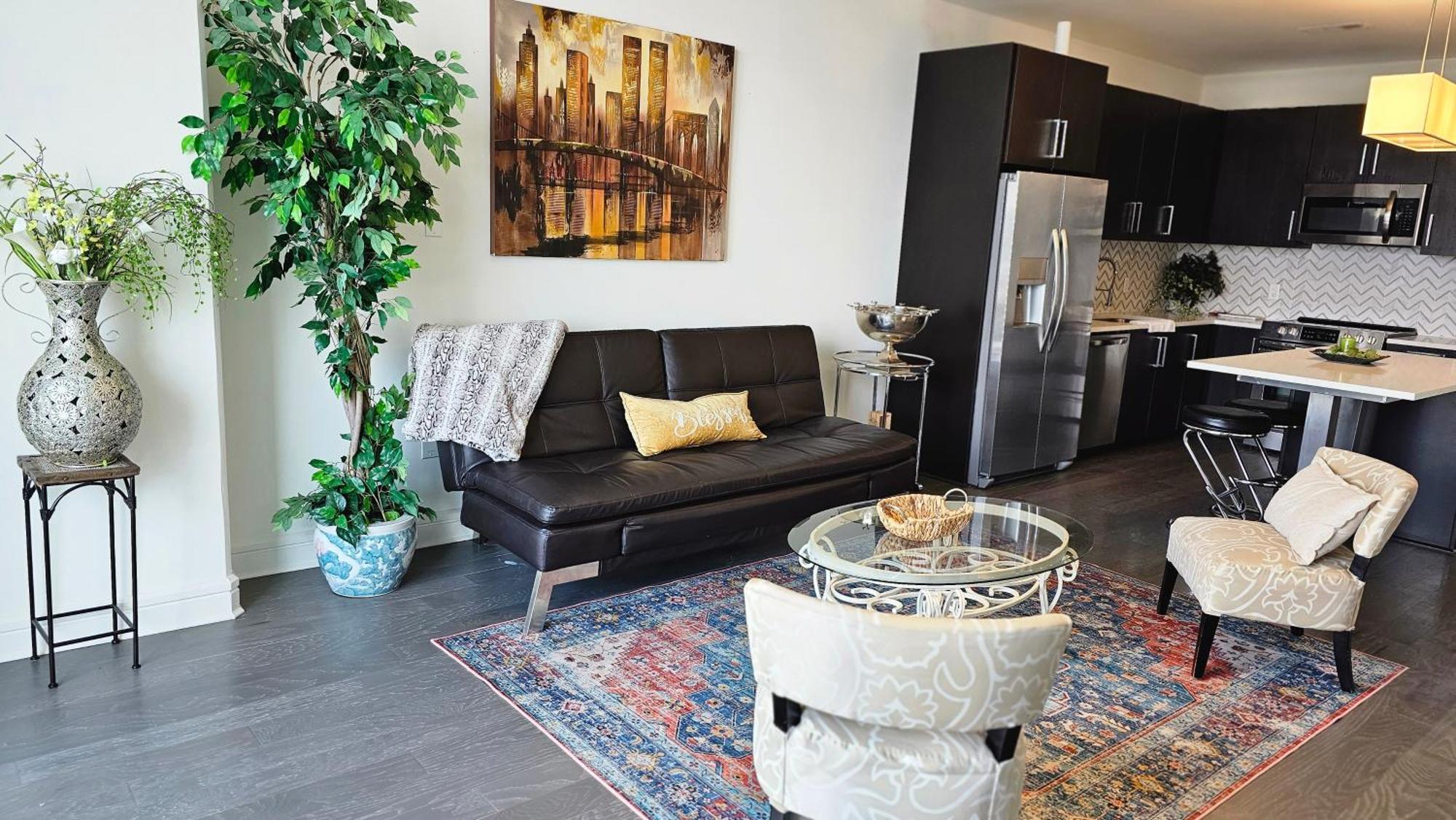 Luxury Highrise In Midtown - Skyline Views And Chic Decor Apartamento Houston Exterior foto